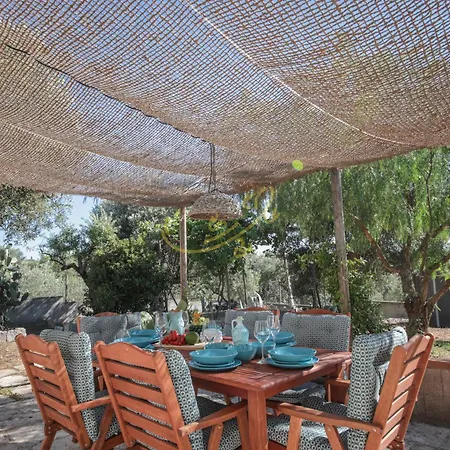 Td Trulli Dell'uliveto Cozy Trulli With Pool